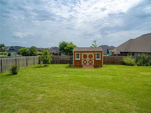 111 Sicily Dr, Centerton, AR 72719 photo 10