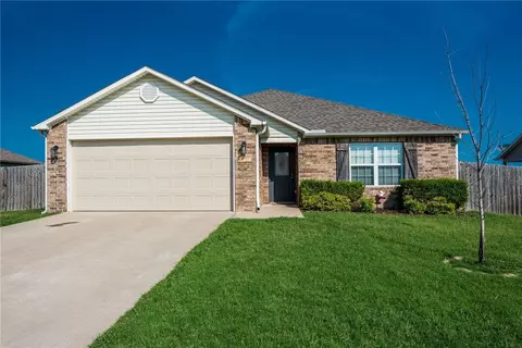 861 Meadowridge Ct, Centerton, AR 72719