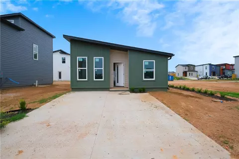 900 Ventnor Ave, Centerton, AR 72719