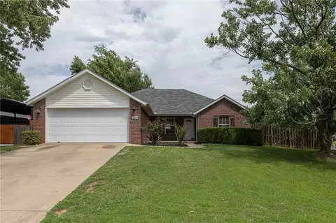 305 Summerset St, Lowell, AR 72745
