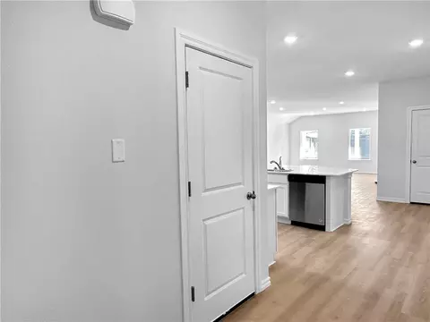 116 Watts Ave, Gentry, AR 72734 photo 3