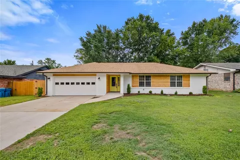 803 Phelps Ter, Bentonville, AR 72712