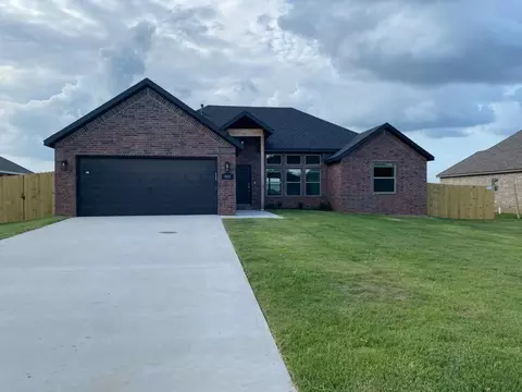901 Lawlis Rd, Siloam Springs, AR 72761
