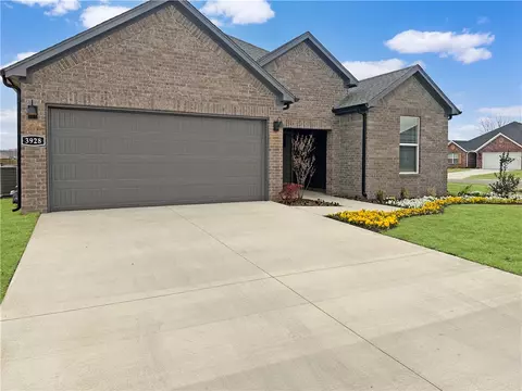 510 N Goose Xing, Farmington, AR 72730