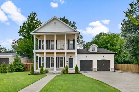 1777 Garland Ave, Fayetteville, AR 72703
