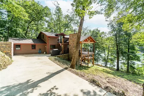 2079 County Road 150, Eureka Springs, AR 72632