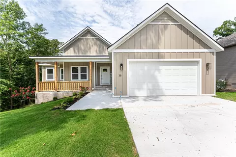38 Brierfield Ln, Bella Vista, AR 72714
