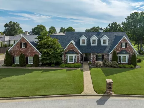 29 Sechrest Cir, Rogers, AR 72758