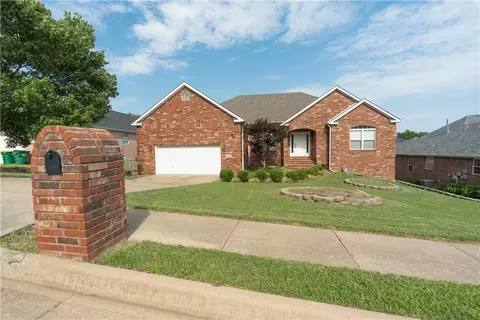 4105 Georgia St, Springdale, AR 72762