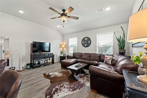 1641 Edinburgh Dr, Centerton, AR 72719 photo 8