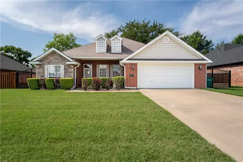 675 Odyssey Ave, Springdale, AR 72764