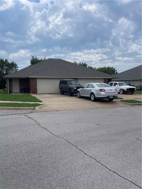 1290 Dove Loop, Springdale, AR 72764