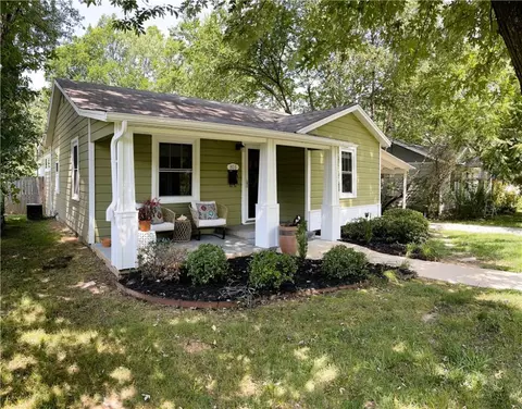 803 NW B St, Bentonville, AR 72712