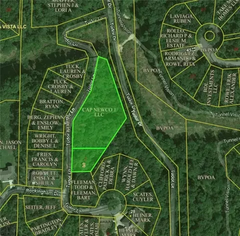 Tudor Lane, Bella Vista, AR 72715