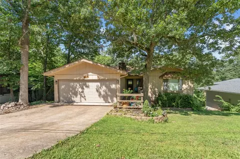 5 Tamworth Cir, Bella Vista, AR 72715