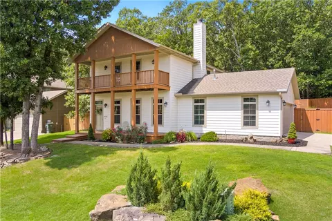 2523 Wilderness Ln, Fayetteville, AR 72703