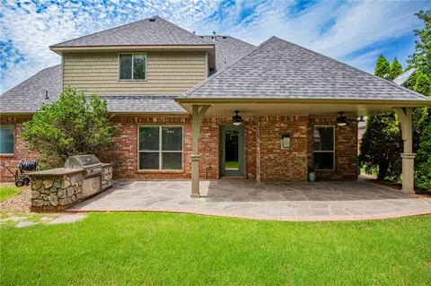 5205 SW Newcastle Rd, Bentonville, AR 72712