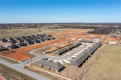 1809-1935 Booker Cir, Pea Ridge, AR 72751