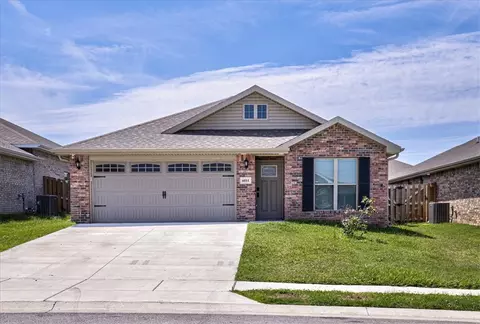6011 NW Ettie May St, Bentonville, AR 72713