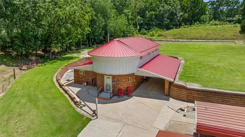 2960 Hayden Rd, Pea Ridge, AR 72751