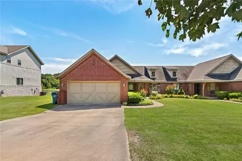 595 Sugar Creek Rd, Pea Ridge, AR 72751