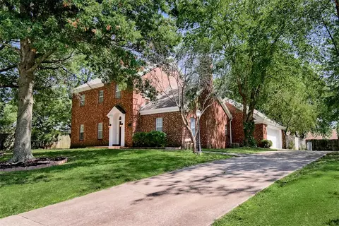 2610 W Chateau Dr, Rogers, AR 72758