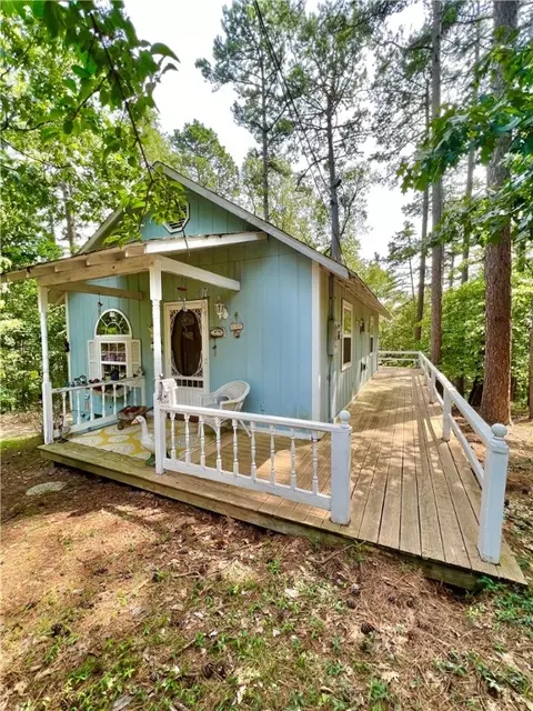 27 Forest Ln, Eureka Springs, AR 72632
