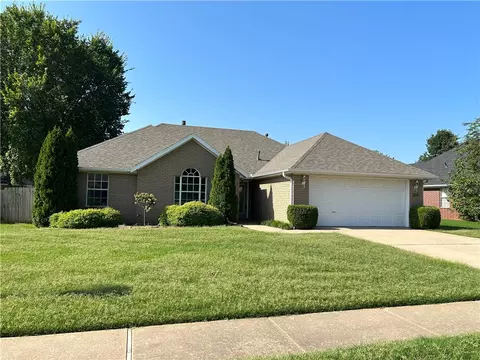 3111 Woodbridge Rd, Springdale, AR 72762