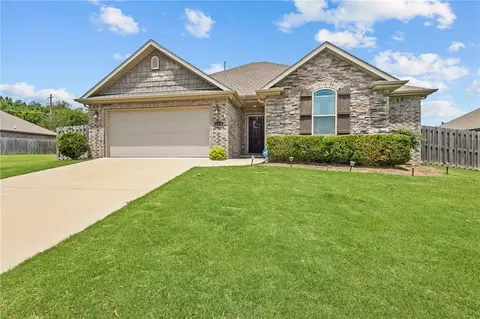 4238 W Berseis Dr, Fayetteville, AR 72704