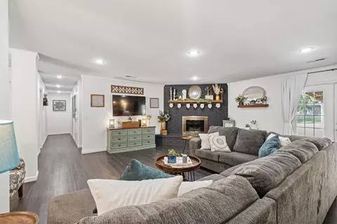 3407 Shook Dr, Springdale, AR 72762