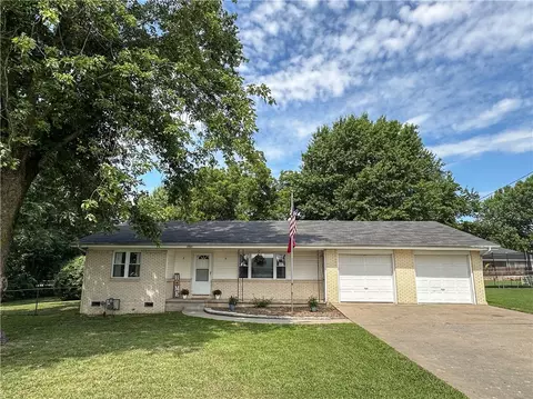 1501 Central Ave, Lincoln, AR 72744