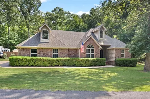 2 Flaxton Dr, Bella Vista, AR 72714