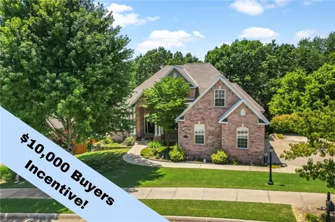 3707 NW Mountainview Rd, Bentonville, AR 72712
