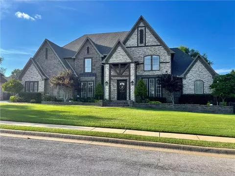 2944 Shadow Crest Ln, Springdale, AR 72762