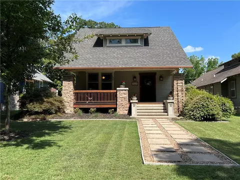 519 S College St, Siloam Springs, AR 72761