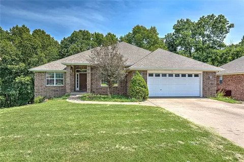 502 Old Forge Dr, Bentonville, AR 72712