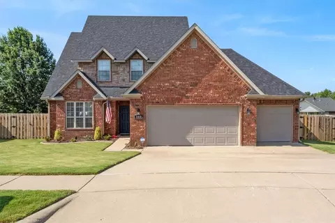 840 Amethyst Ave, Bethel Heights, AR 72764