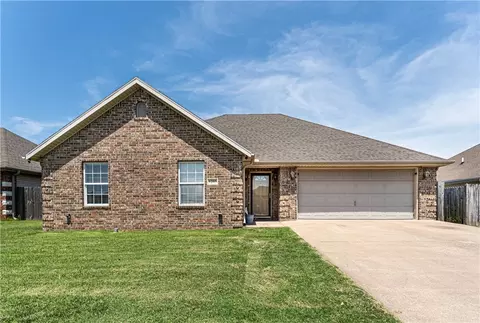 1203 Liberty, Siloam Springs, AR 72761