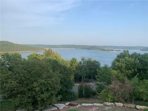 14021 Ozark Dr, Garfield, AR 72732