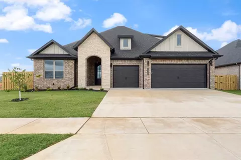 1311 Cullinan Dr, Centerton, AR 72719