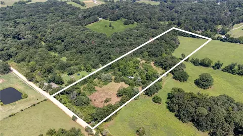 14560 Daniels Rd, Bentonville, AR 72713