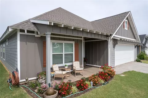 1817 Ebbing Loop, Barling, AR 72923 photo 2