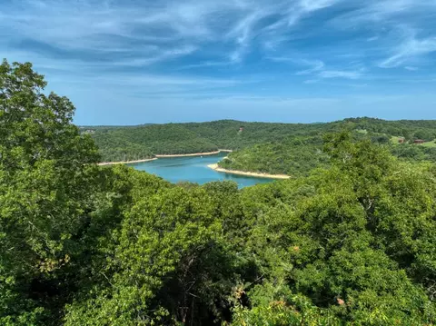 Lakeview Drive, Eureka Springs, AR 72631