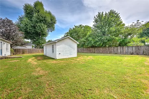 1023 Mill St, Springdale, AR 72764 photo 22