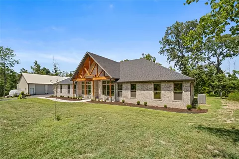 2877 Peck Rd, Pea Ridge, AR 72751