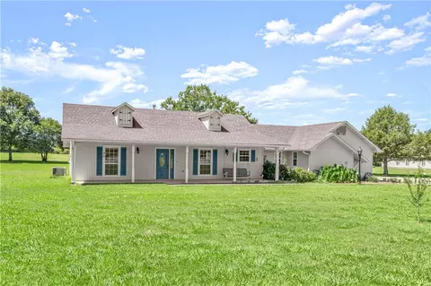 7063 Wheeler Rd, Fayetteville, AR 72704