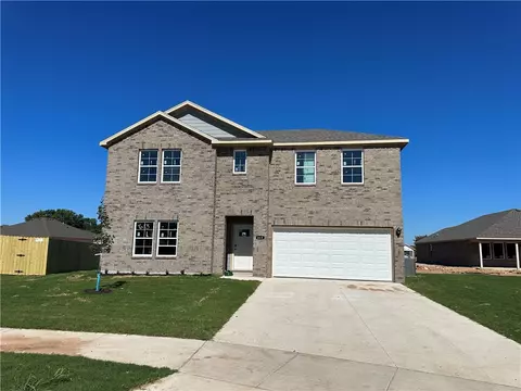 613 W Cattleman Ct, Siloam Springs, AR 72761