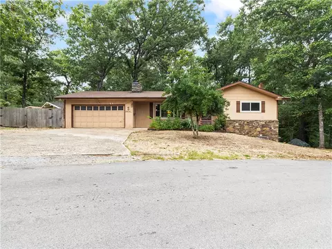 5 Hatcher Dr, Bella Vista, AR 72715