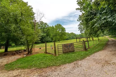 15525 Ball Rd, Elkins, AR 72727