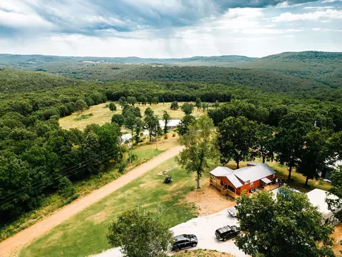 544 Madison 5232, Huntsville, AR 72740